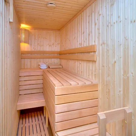 Best Season Apart Hotel-3